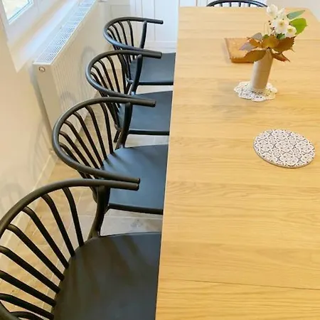 - Garden - Private Access To The Loir בית נופש La Chartre-sur-le-Loir