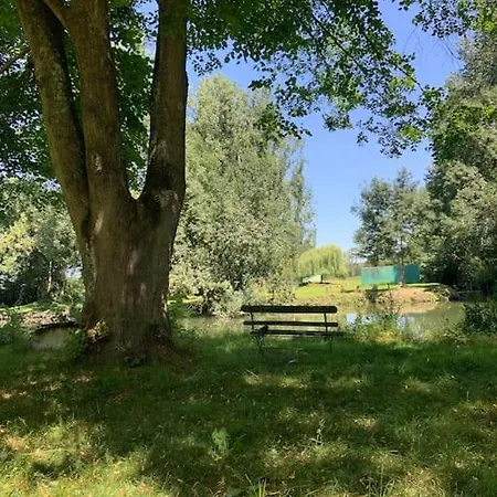 - Garden - Private Access To The Loir בית נופש La Chartre-sur-le-Loir