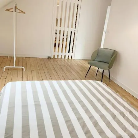 - Garden - Private Access To The Loir *