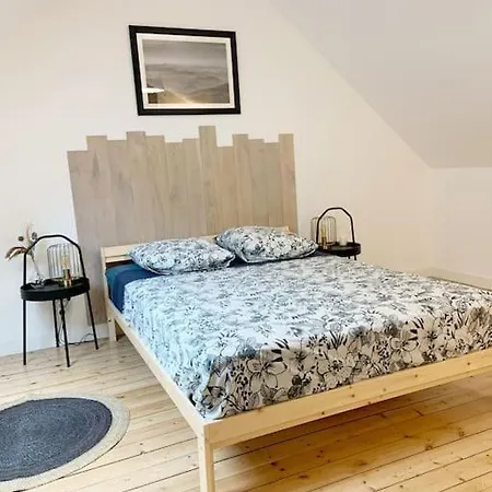 - Garden - Private Access To The Loir * La Chartre-sur-le-Loir